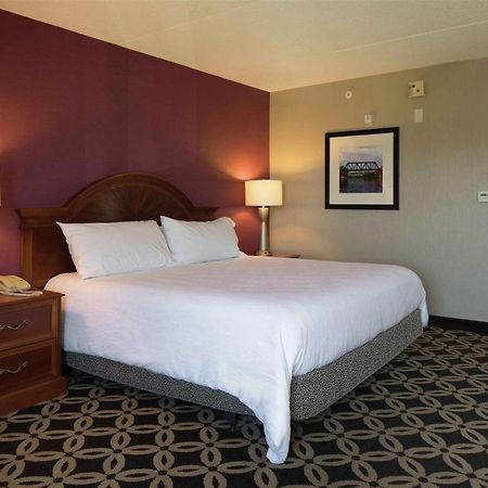 Hilton Garden Inn Auburn Riverwatch Buitenkant foto