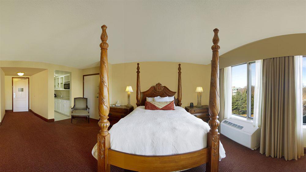 Hilton Garden Inn Auburn Riverwatch Buitenkant foto