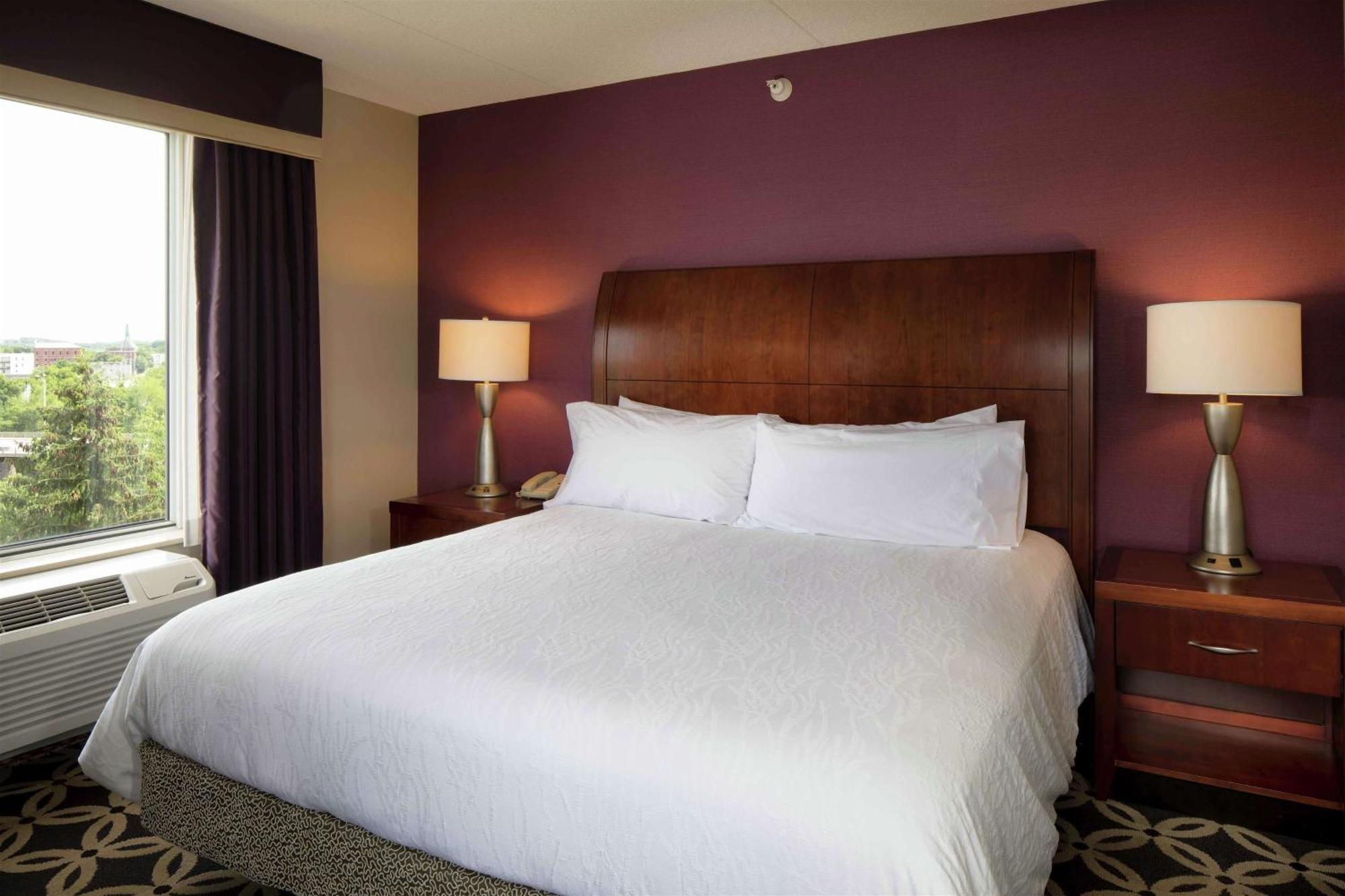 Hilton Garden Inn Auburn Riverwatch Buitenkant foto